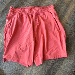 Lululemon men’s Pace Breaker liner less 7 inches Coral athletic shorts